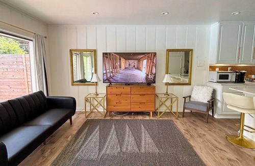 Central Oklahoma City House | 2Bd 2 ba Heated Pool&Hot Tub