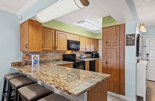 Biltmore Beach Condo | 2bd/2ba Condo Ocean views from every room walk in shower FREE BEACH CHAIRS