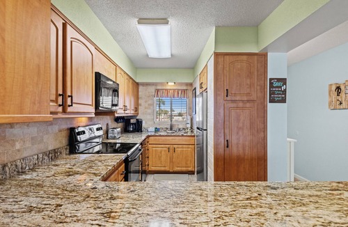 Biltmore Beach Condo | 2bd/2ba Condo Ocean views from every room walk in shower FREE BEACH CHAIRS