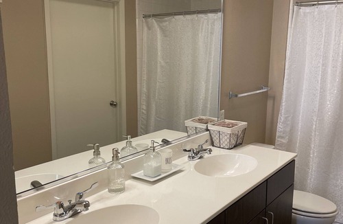Fort Worth Cultural District Apartment | 2Bd 2Ba Near Downtown Stay