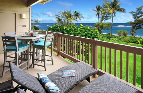Lihue Condo | 2BD/2BA Oceanfront Condo with Beach Access
