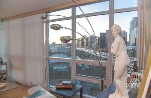 Fort York Condo | 2Bd 2Bh Spacious Lake View Condo Free Parking