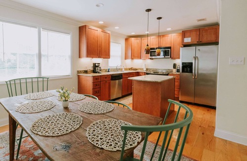 Biloxi Condo | 2BD-3BA-3BEDS in the PERFECT location in Ocean Springs! Britt's Creek Condo