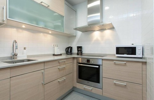 el Camp d'en Grassot i Gracia Nova Apartment | 2bd Apartment Close to Rambla Catalunya