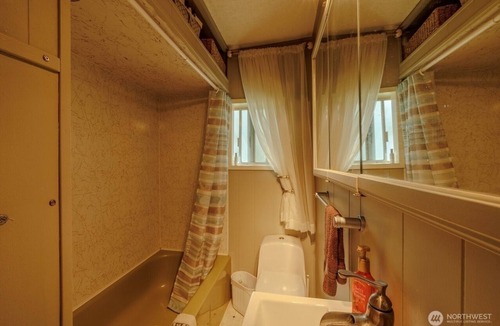 Birch Bay Cabin | 2BD Beach Cabin in Blaine!