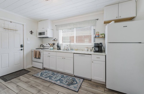 Wyandotte House | 2bd Charming Bungalow Near Events