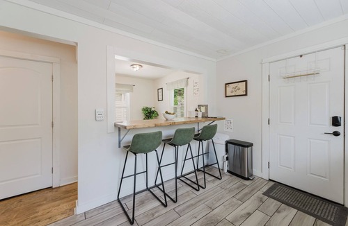 Wyandotte House | 2bd Charming Bungalow Near Events