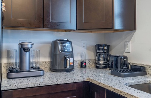 Austell Apartment | 2BD Oasis with AC, WiFi Near Battery & 6Flags!