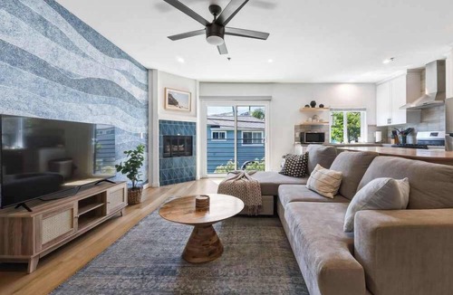 Olde Solana Beach Apartment | 2BD Oceanview Retreat by Solstice Interiors Pro