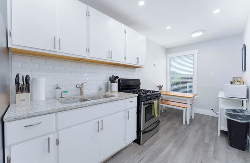 Central City Apartment | 2BDR+Extd Stay Discounts+Central+RemoteWork