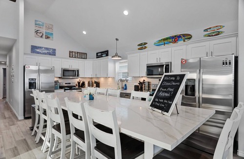 Port Bolivar House | 2BeachfrontHouses! 2HeatedPools! Sleep56! Weddings! Pets! HotTubs! ExtraParking!