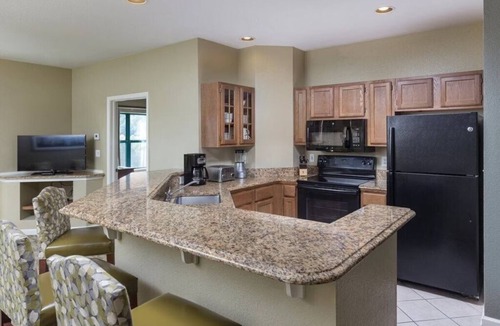 Sevierville Resort | 2Bed/2Bath - Smoky Mountains Retreat! Gorgeous Views, Pools, + More!