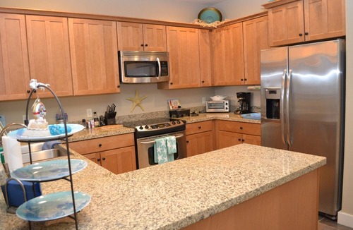 Seaside Condo | 2Bed/2Bath Upscale, River Front Condos. Close to Beach & Convention Ctr