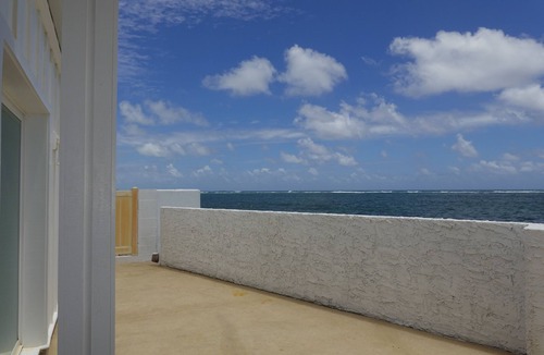 Hauula House | 2Bed Beach Front Home