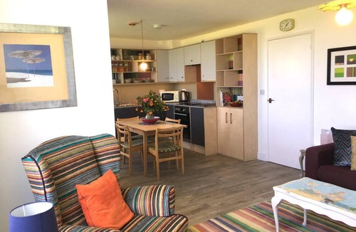 Mundesley Ski Chalet | 2bed-beachfront Sea-view-norfolk Home-pet Friendly