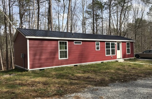 Pittsburg Cottage | 2Bedroom, 1.5Bath Cottage at Beautiful Wood Creek Lake, Near Wood creek Marina.