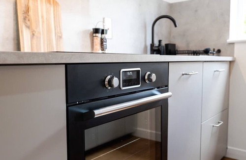 Liberton Apartment | 2Bedroom Apartment-Free Parking