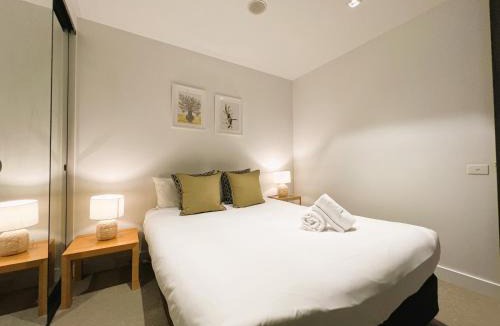 Docklands Apartment | 2BR 1 Bath, Dockland, Marvel Stadium, Spacious