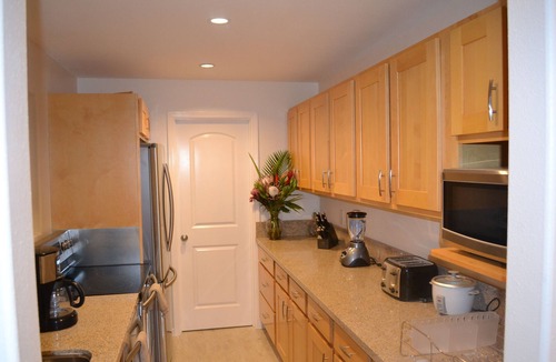Kihei Apartment | 2BR/1BA BEACHFRONT - GREAT LOCATION- EXCEPTIONAL REVIEWS