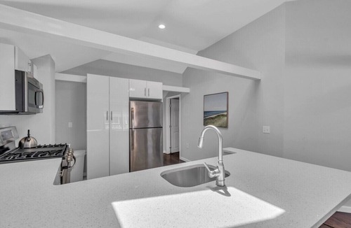 Manasquan Apartment | 2BR 1BA Steps to the Sand II