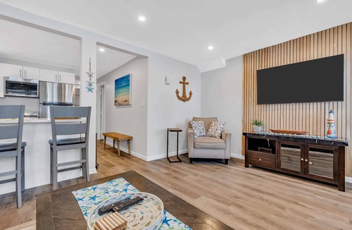 Manasquan House | 2BR 1BA Steps to the Sand I