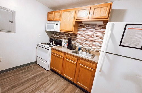 Downtown Pittsburgh Apartment | 2BR 2BA Downtown Apt | Water + City Views