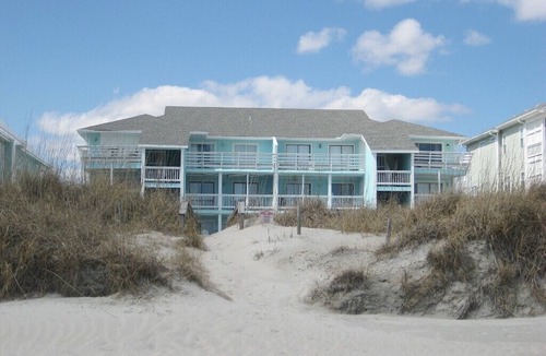 North Carolina Coast Condo | 2BR/2BA Oceanfront Condo, Pool, Sleeps 6, monthly optional b/w nov and feb 28th