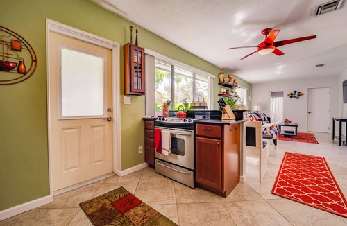 Coral Ridge Apartment | 2BR/2BA Owner's Unit, Very Large, Private Backyard
