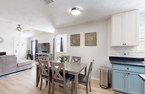 College Station House | 2Br 2Ba, Pet friendly, Boardgames, 8 Minutes to Campus!