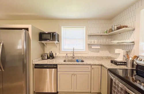 Parker Apartment | 2BR 2Bath - Swamp Rabbit Trail Resort