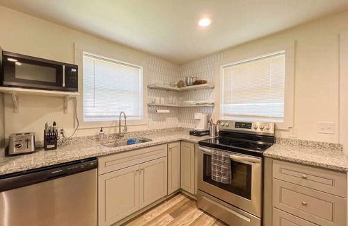 Parker Apartment | 2BR 2Bath - Swamp Rabbit Trail Resort
