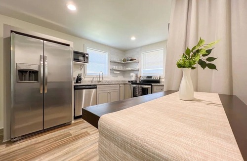 Parker Apartment | 2BR 2Bath - Swamp Rabbit Trail Resort