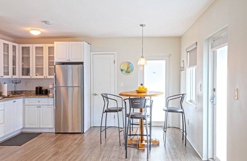 Palmetto Bay Apartment | 2BR 4 Beds by Miami SoFi Vacation Rentals Tucked in a quiet Palmetto Bay neighborhood, this property offers stylish 2BR/1BA stays with thoughtful design, outdoor spaces, and easy access to parks, dining, and Miami hotspots.