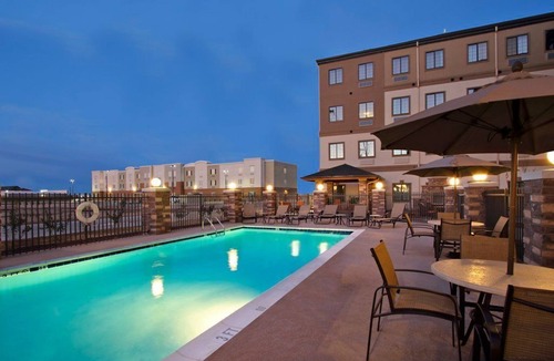 Odessa Apartment | 2BR ADA Suite in Odessa | Full Kitchen | Pool Access