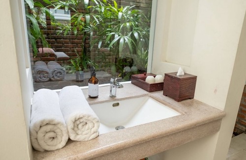 Kesiman Apartment | 2BR Apart Room in Sanur