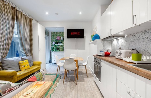 Camberwell Apartment | 2BR Apartment A in Camberwell