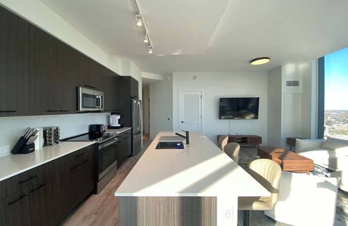 Civic District Apartment | 2BR Apartment Downtown Austin - Pool, Gym, Centric