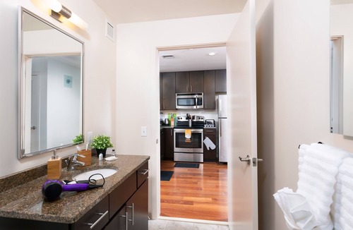 Center City West Apartment | 2BR Apartment in Rittenhouse