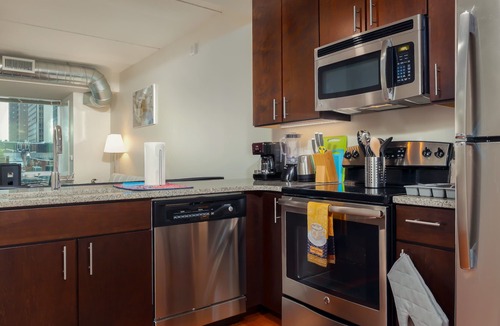 Center City West Apartment | 2BR Apartment in Rittenhouse