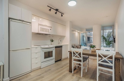 Bathurst Quay Apartment | 2BR Apartment in Toronto - Entertainment District
