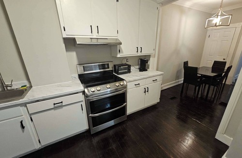 Middletown Apartment | 2BR Apartment Near Wesleyan 102