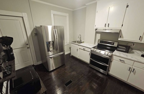 Middletown Apartment | 2BR Apartment Near Wesleyan 102