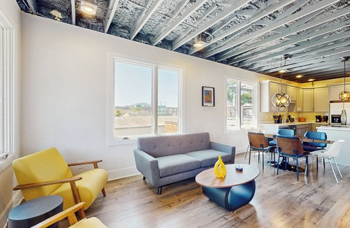 Northside Condo | 2BR Apartment w/Balcony, WiFi & Full Kitchen