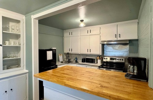 Midwest City Apartment | 2BR Apt | $1700 Monthly | 8mins to St Anthony #L1
