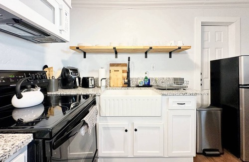 Central Oklahoma City Apartment | 2BR Apt | 4 min to Oklahoma City University | Kitchen, Wi-Fi, Free Parking #19A