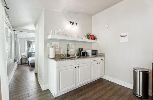 Midwest City House | 2BR Apt 5 min Rose State Monthly 15 Off #L2
