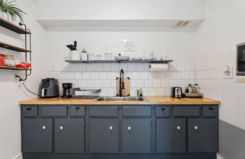 Central Oklahoma City Apartment | 2BR Apt Near St. Anthony Hospital Kitchen, Wi-Fi, Free Parking #22A