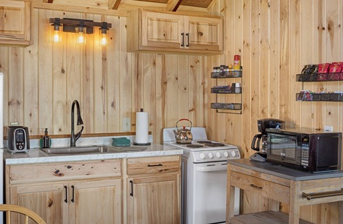 Eastsound Cabin | 2BR Beachfront Cabin w/loft - steps from prime west-facing beach!