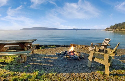 West Beach Cabin | 2BR Beachfront Cabin on west-facing beach with sunsets!