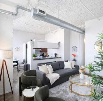 River Market Apartment | 2BR Central KC Stay - Pet Friendly Rooftop & Gym
